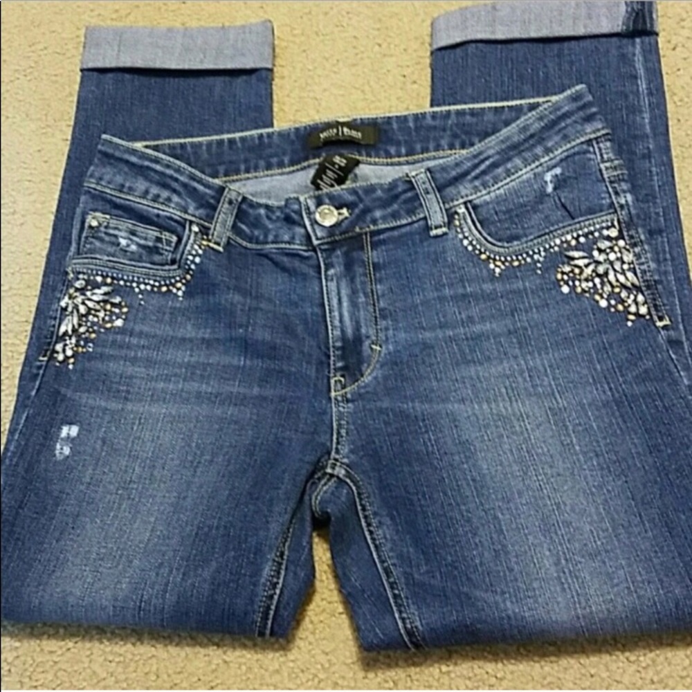 💗WHBM distressed cropped jeans w/crystal accents